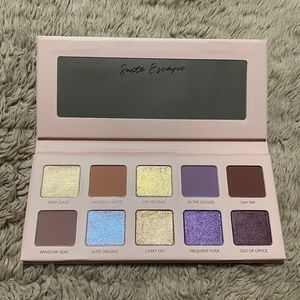 Suite Escape Eyeshadow Palette